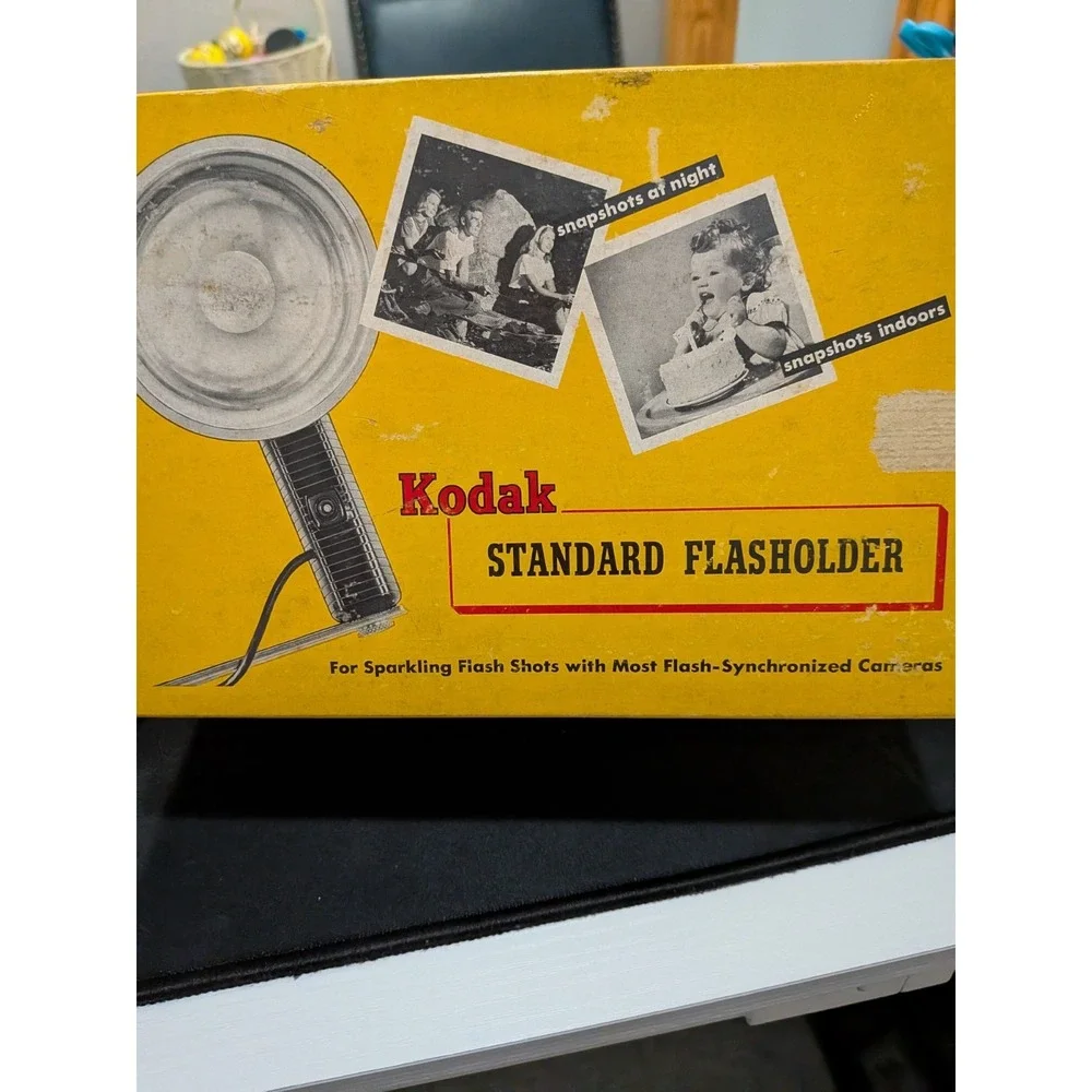Vintage KODAK Standard Flash Holder in Original Box w/ Cover & Bracket. Used.